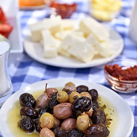 Проживание в семье Matiz (adults Only)