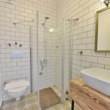 Homestay Matiz (adults Only)